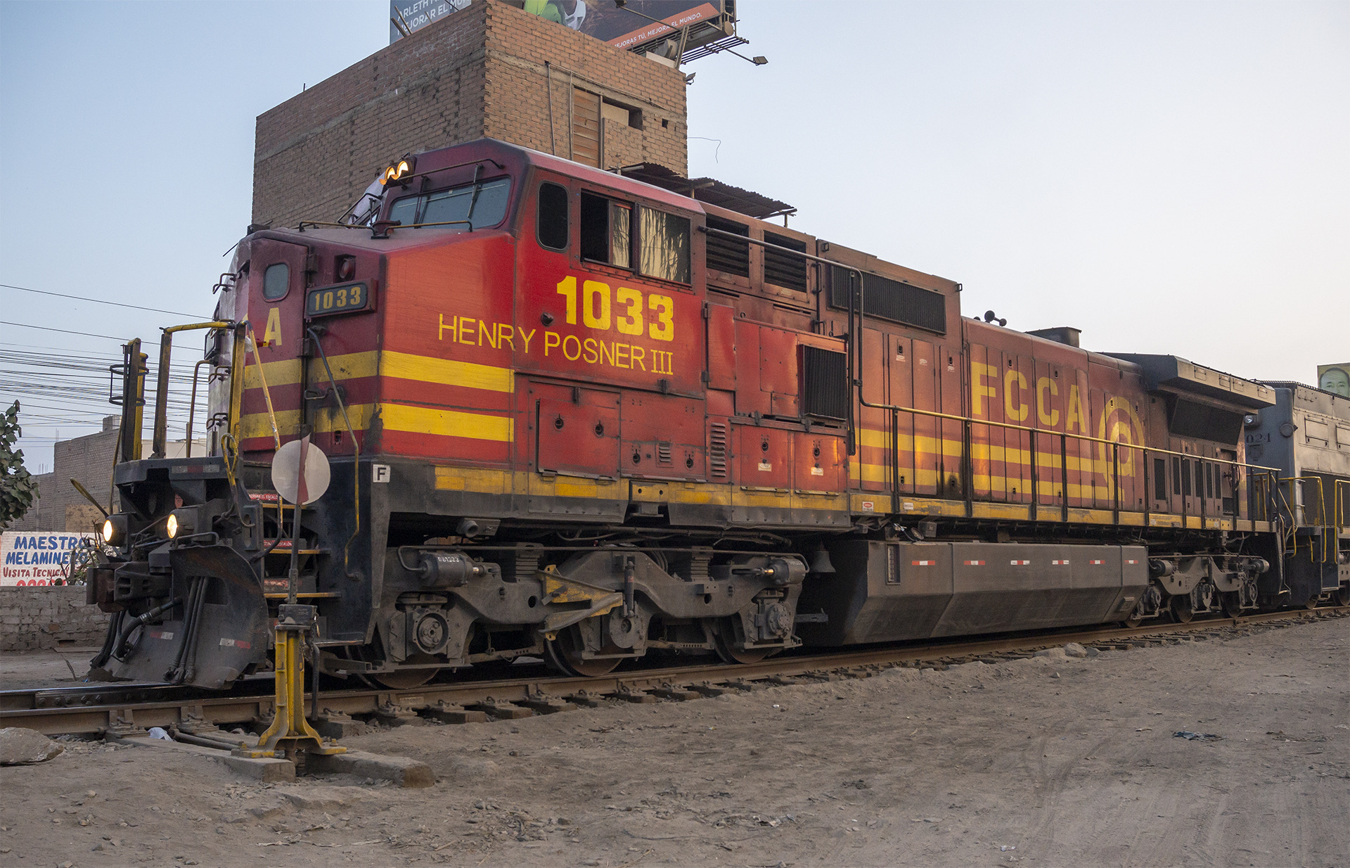 GE Dash 8-40CW – photo 2