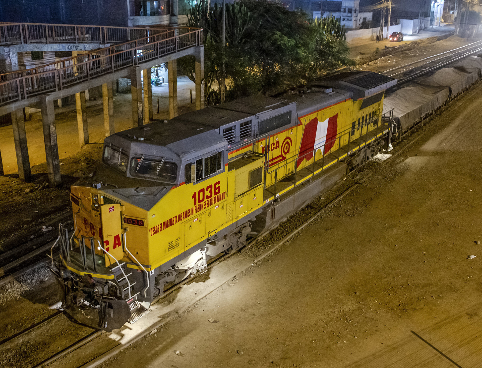 GE Dash 8-41CW – photo 5