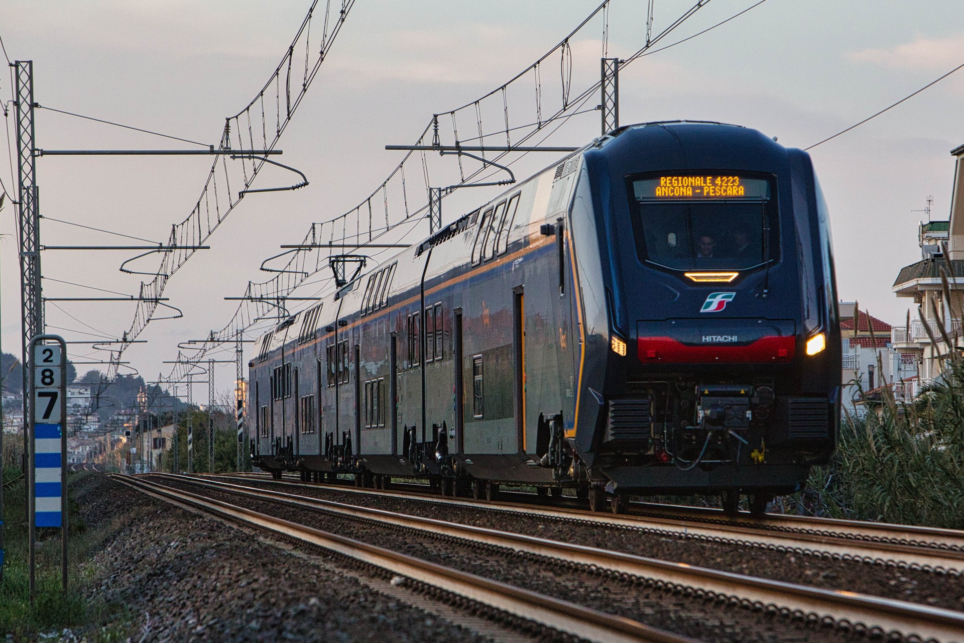 Hitachi ETR 421 – photo 4