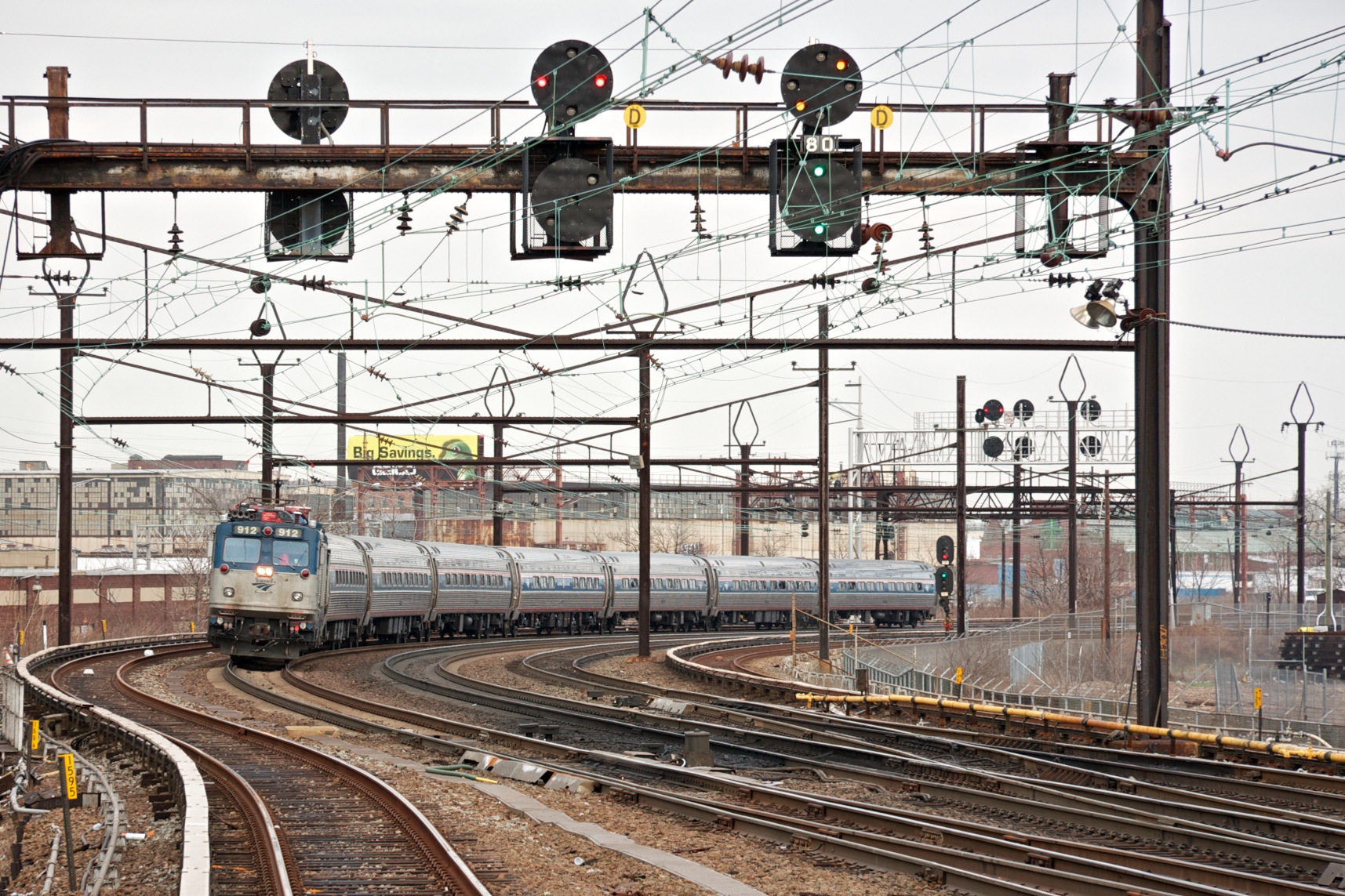 EMD AEM-7 – photo 11