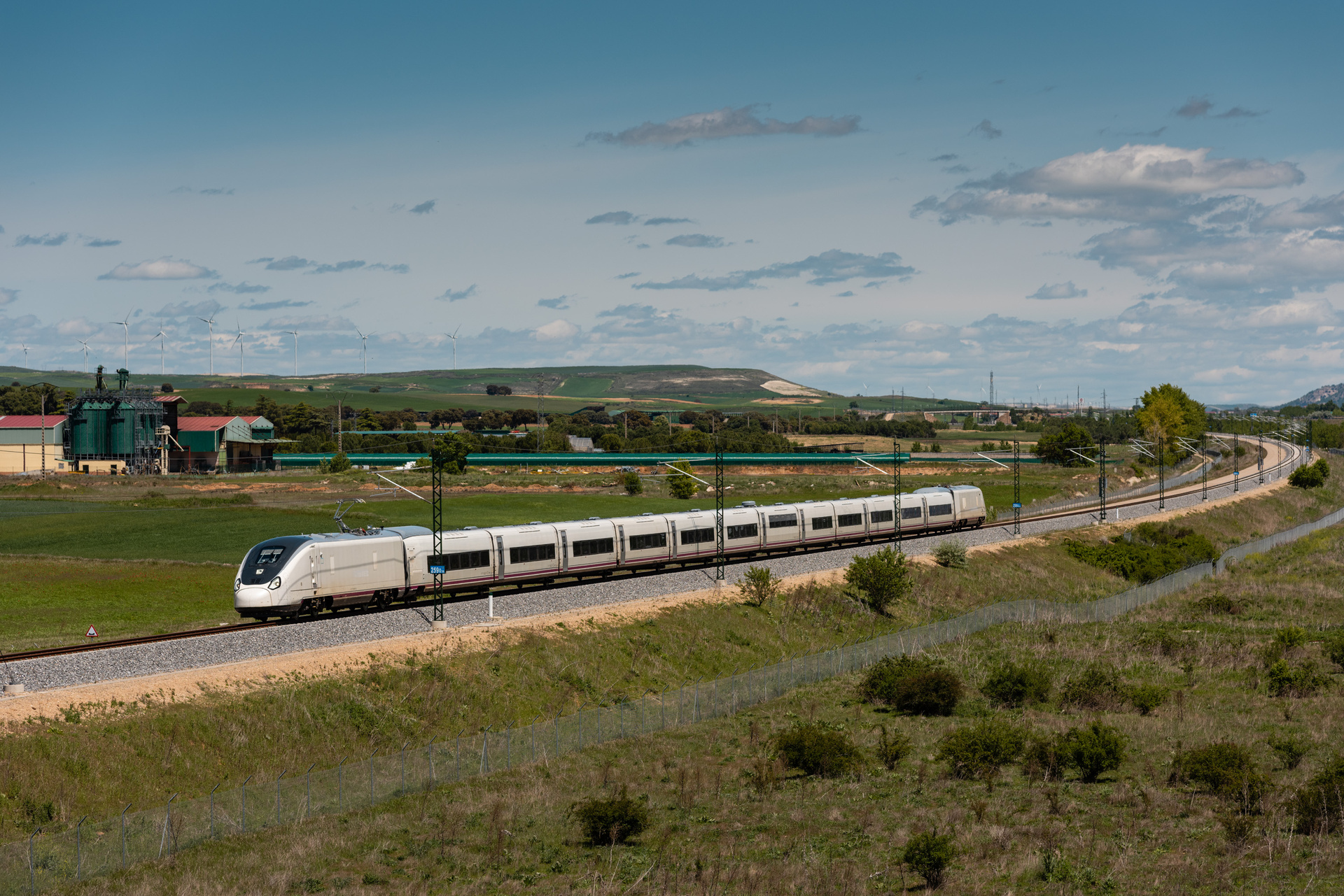 Talgo Avril Renfe 106 – photo 19