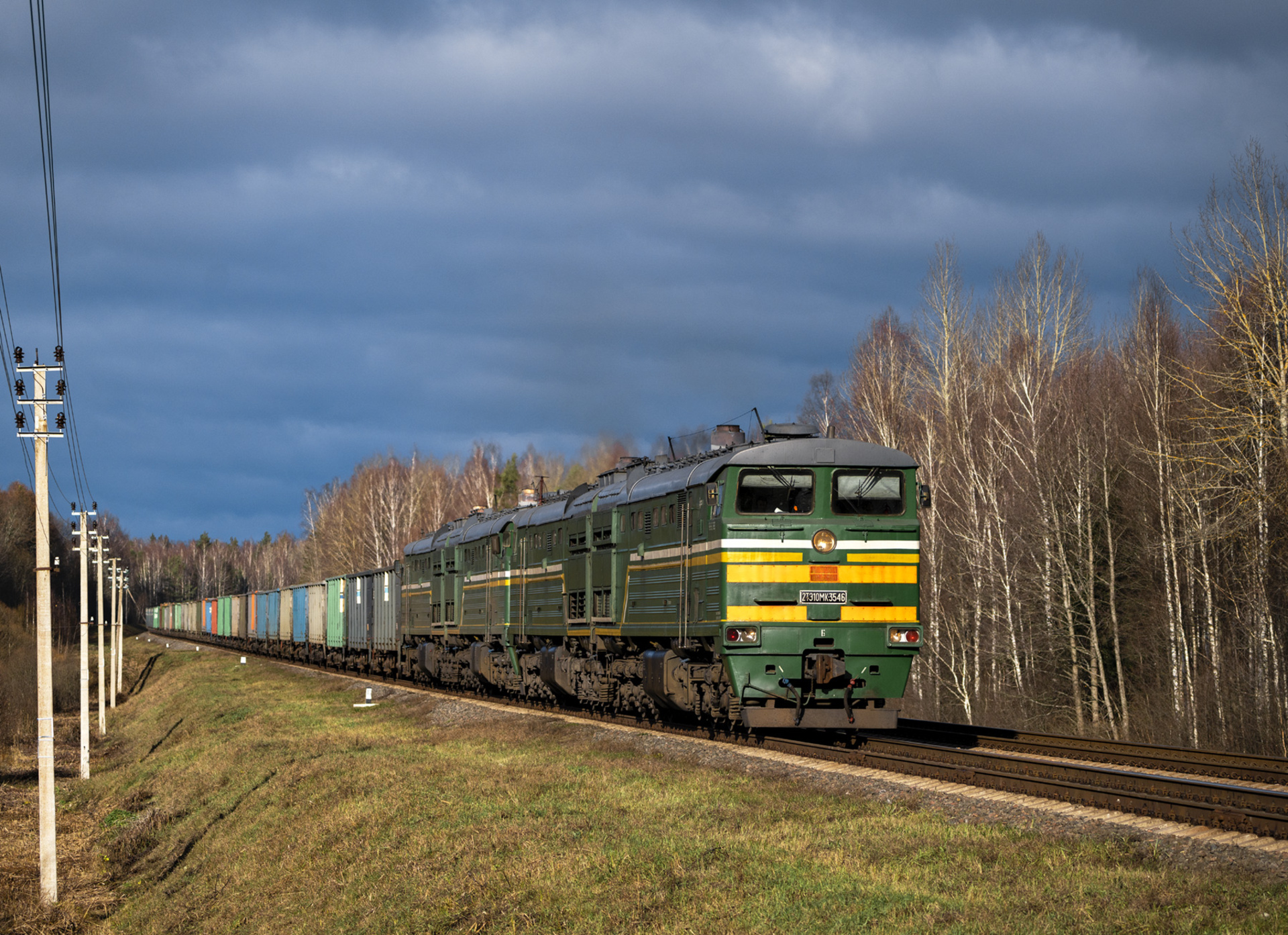 Luhanskteplovoz 2TE10M-K – photo 4