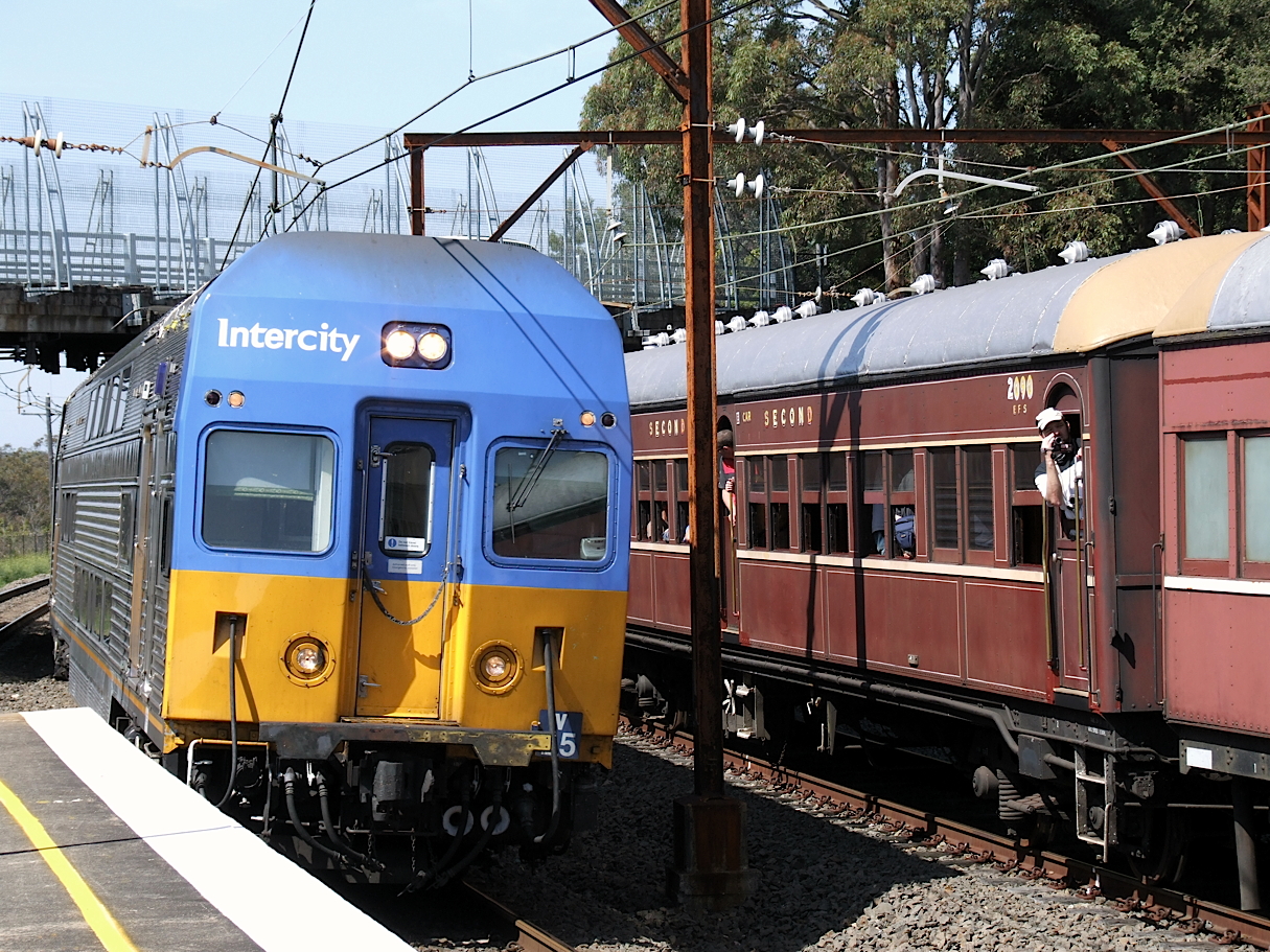 Comeng CityRail V set – photo 9