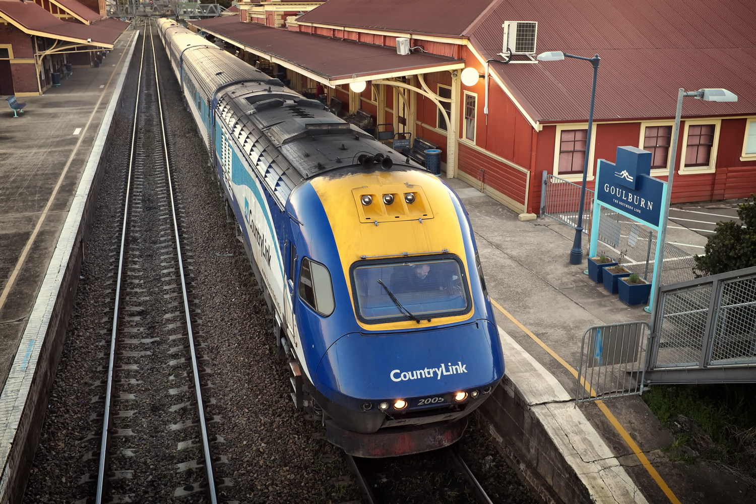 Comeng XPT – photo 2