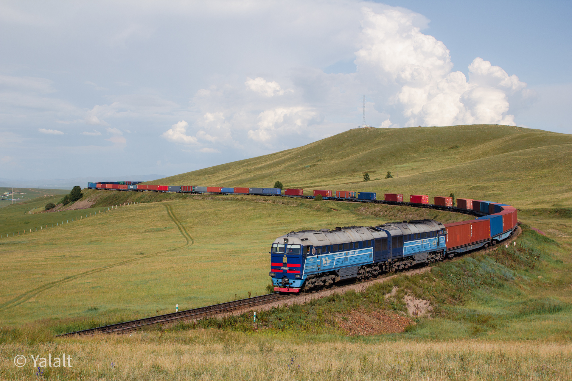 Luhanskteplovoz 2TE116U – photo 16