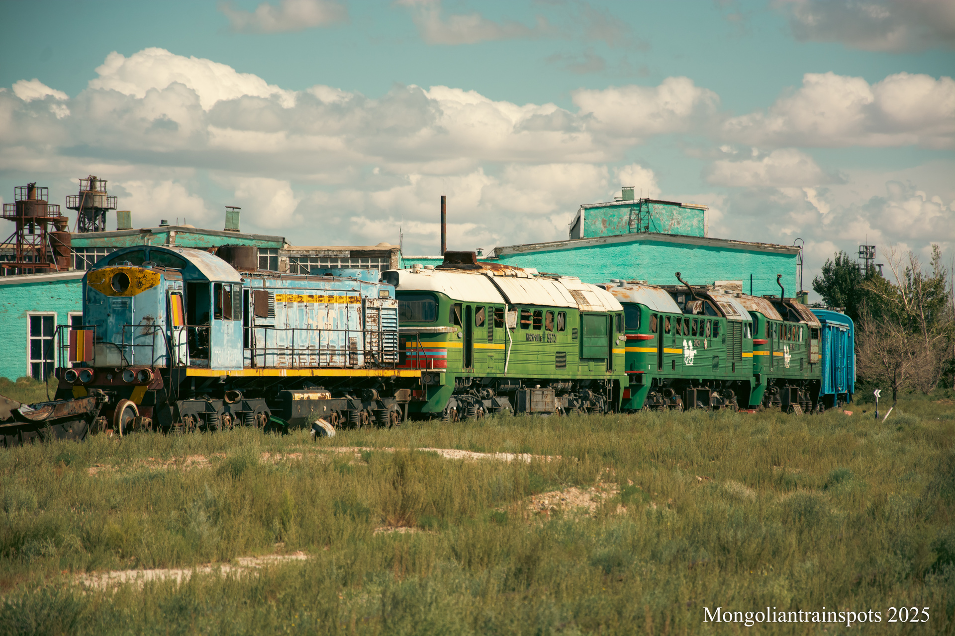 Luhanskteplovoz 2M62 – foto 2