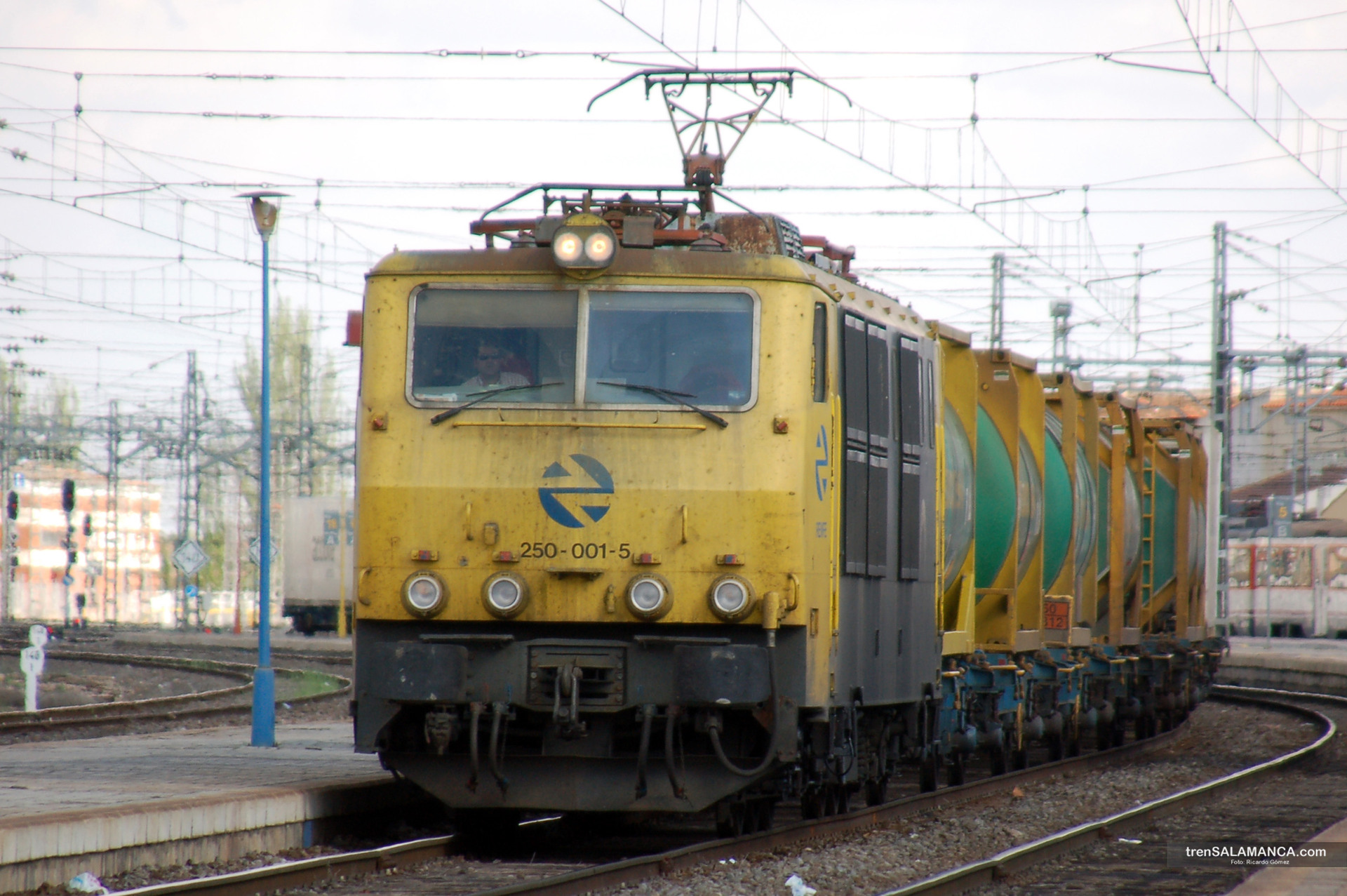 CAF RENFE 250 – photo 10