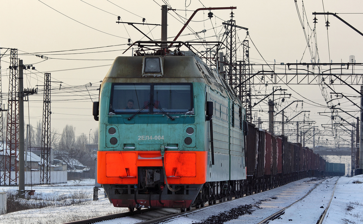 Luhanskteplovoz 2EL4 – photo 9