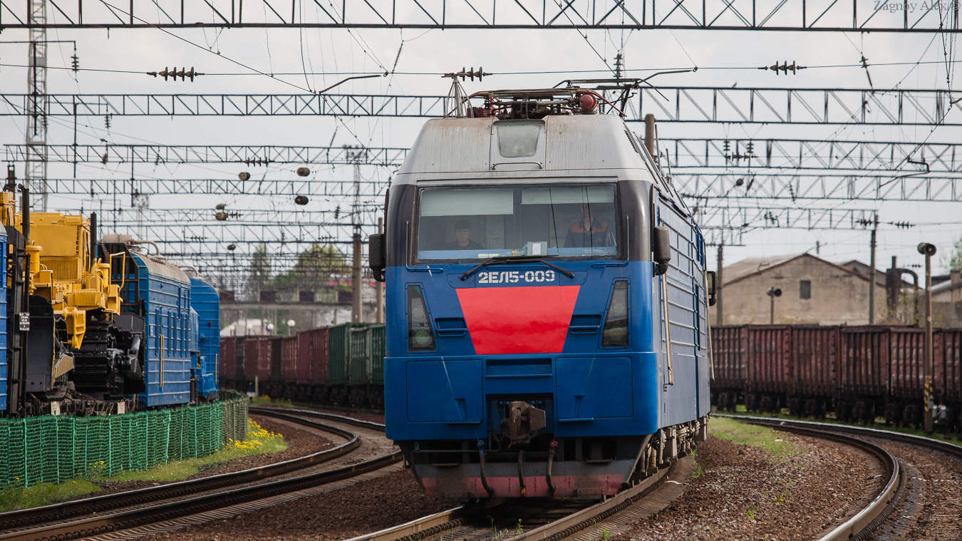 Luhanskteplovoz 2EL5 – photo 20