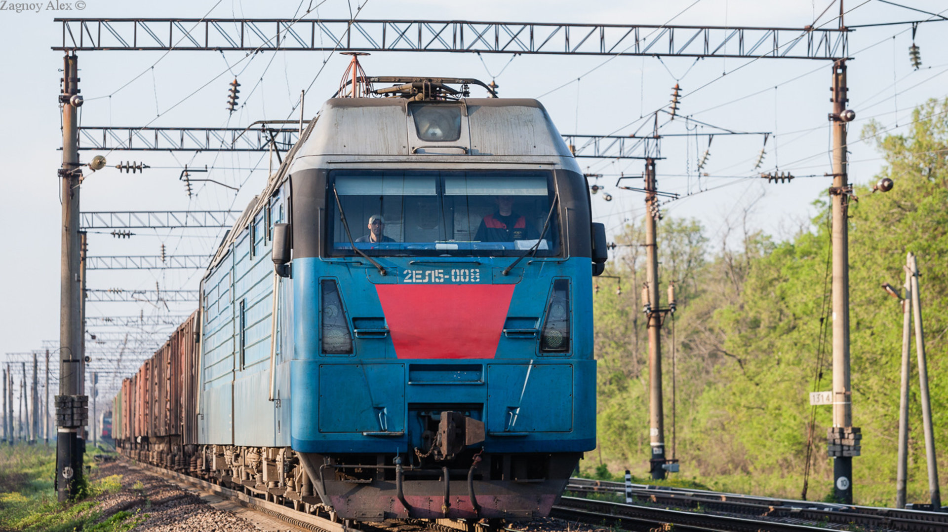 Luhanskteplovoz 2EL5 – photo 19