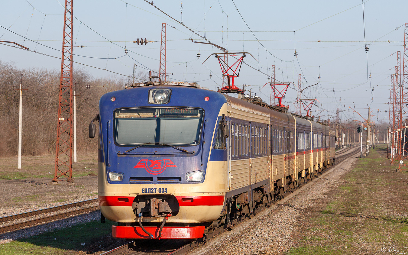 Luhanskteplovoz EPL2T – photo 11