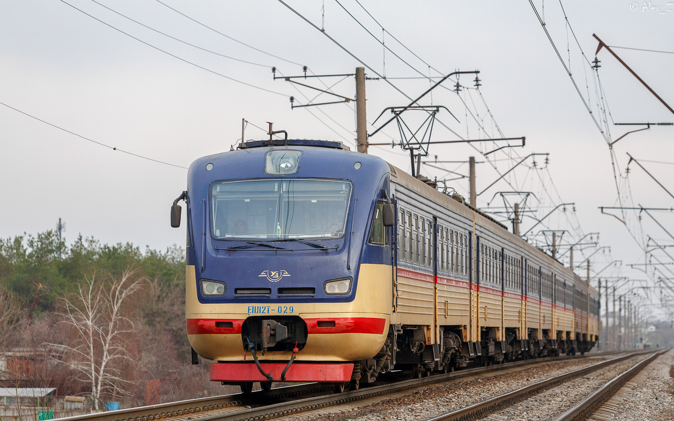 Luhanskteplovoz EPL2T – photo 14