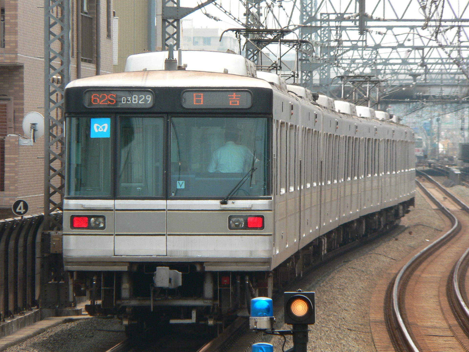 Nippon Sharyo Tokyo Metro 03 – photo 5