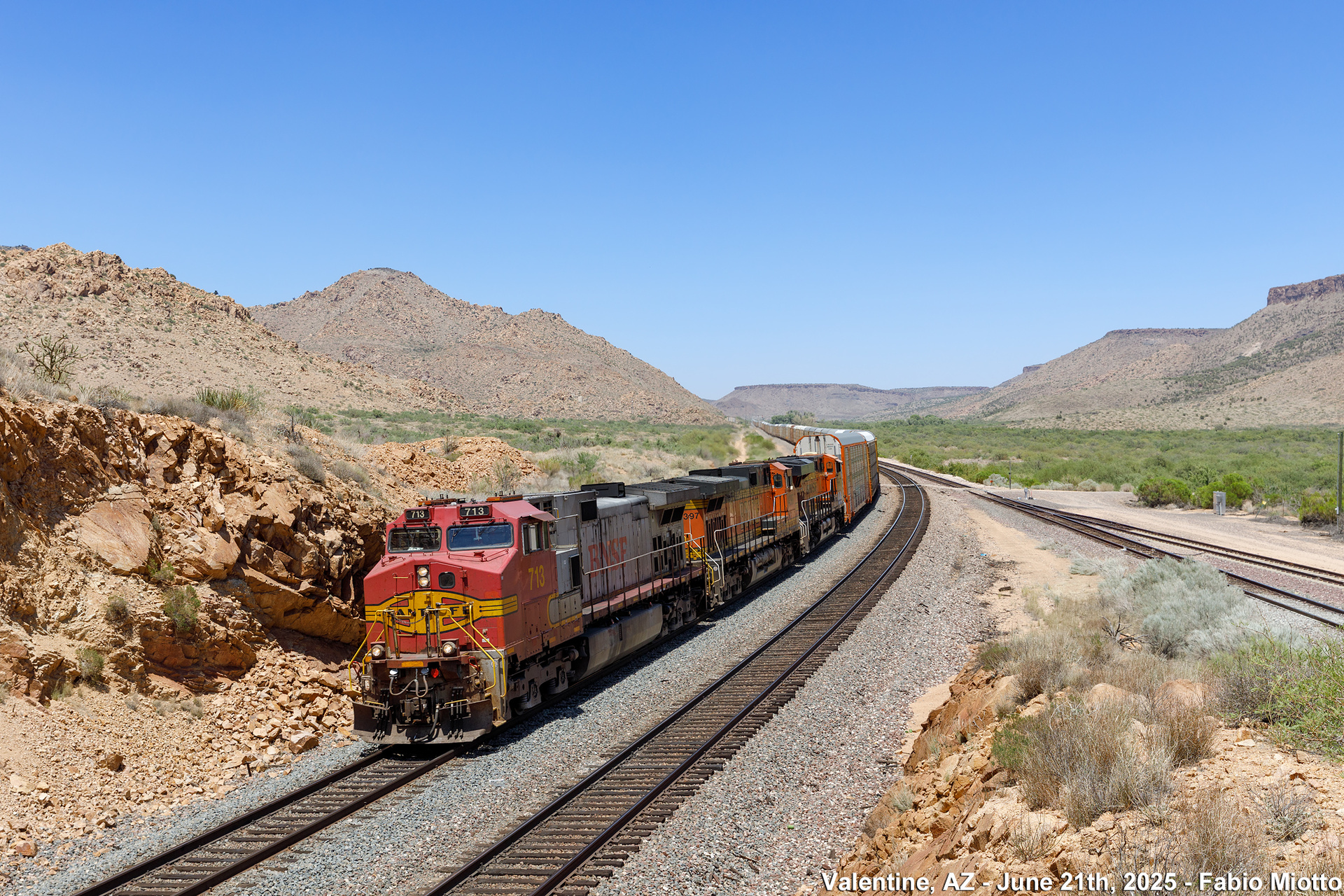 GE Dash 9-44CW – photo 3