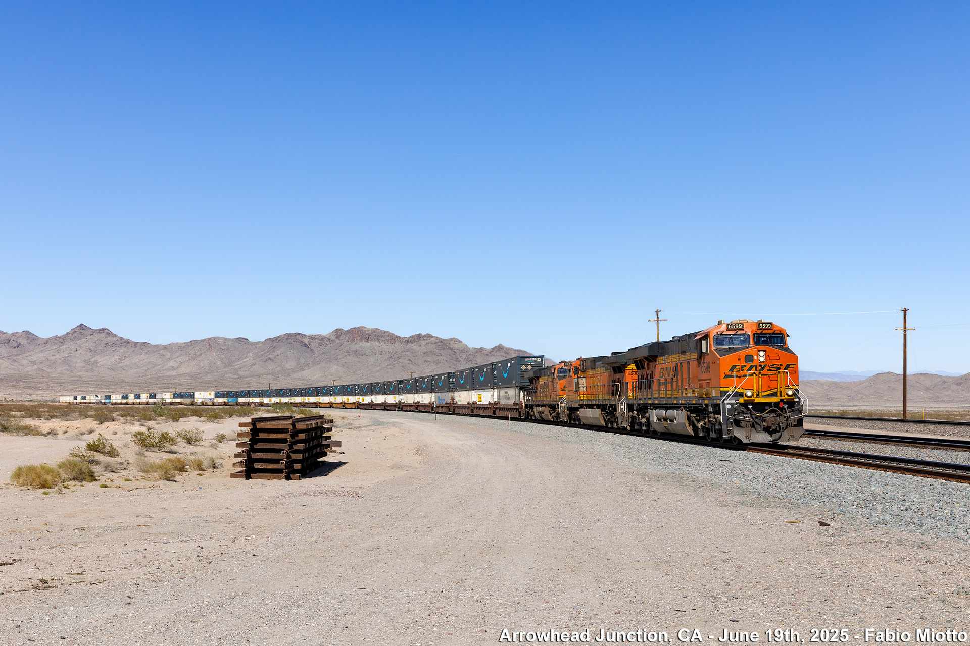 GE ES44C4 – photo 7