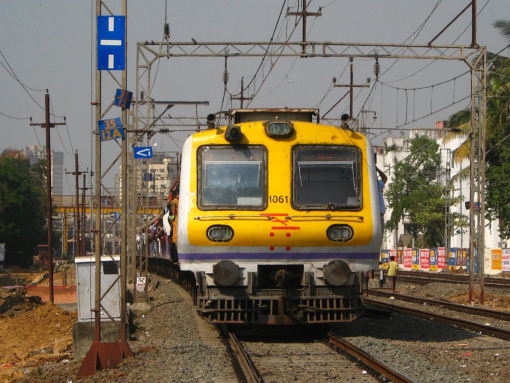 Siemens 2100 AC/DC EMU – photo 3