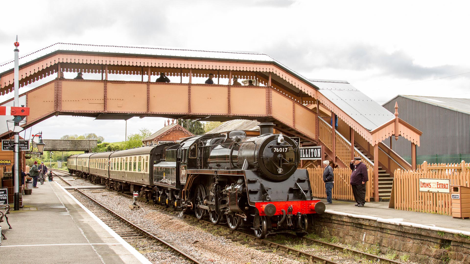 Horwich Works 4MT 2-6-0 – photo 2