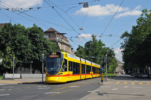 Stadler Tango Basel