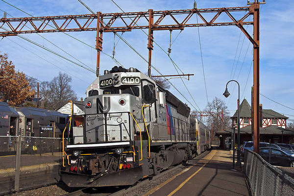 EMD GP40PH-2