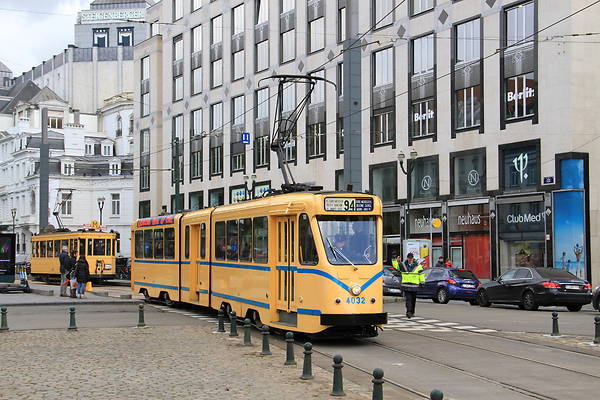 @various STIB 4000