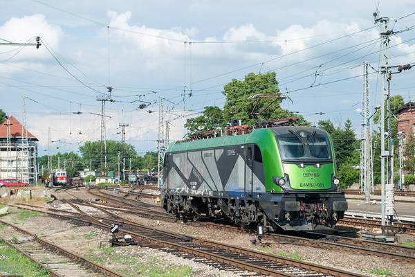 Newag E4MSU