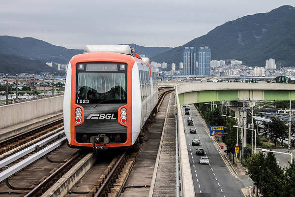 Hyundai Rotem BGL 1000