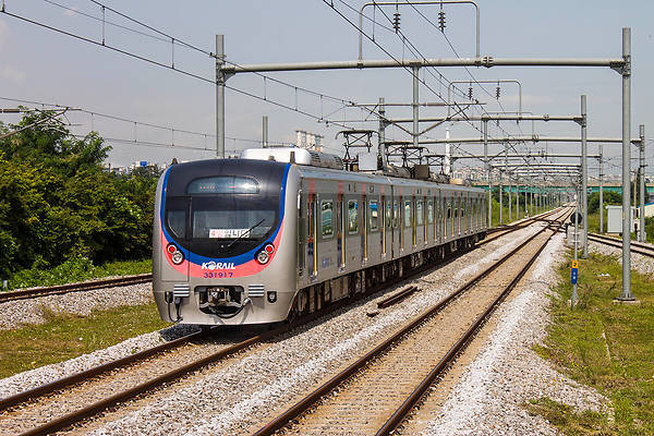 Hyundai Rotem Korail 331000