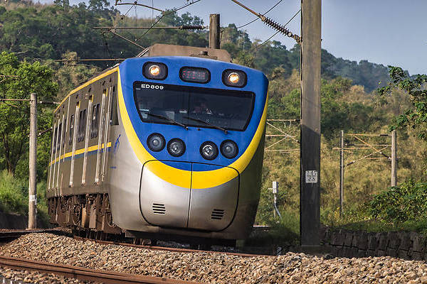 Nippon Sharyo TRA EMU800