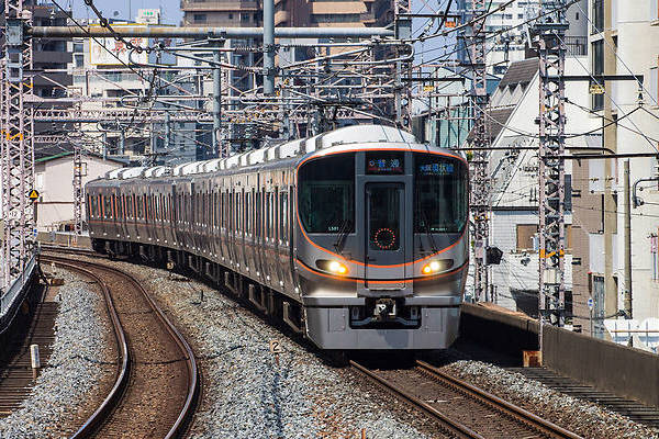 Kinki Sharyo 323 series