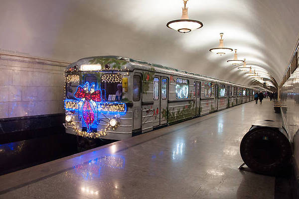 Metrovagonmash Ezh-3 / 81-710