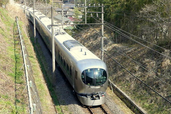 Hitachi Seibu 001