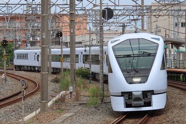 Hitachi Tobu N100