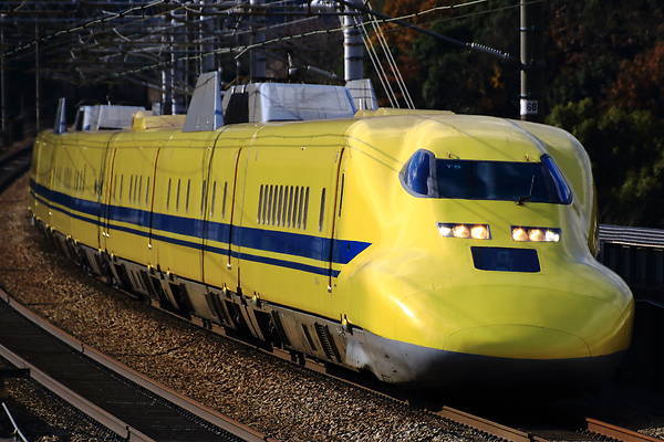 Hitachi 700