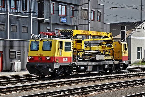Plasser & Theurer EM-SAT 120