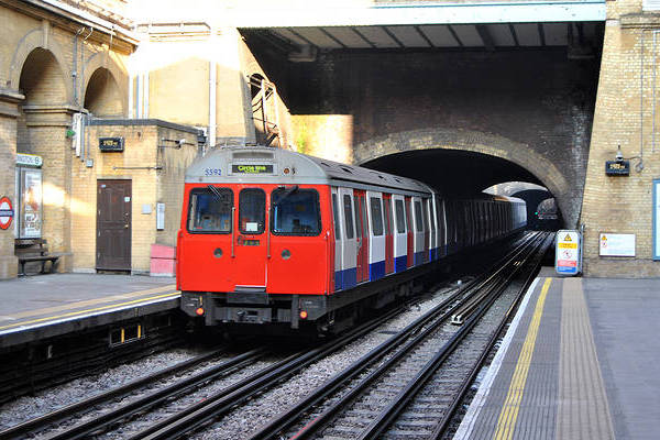Metro Cammell LU C77