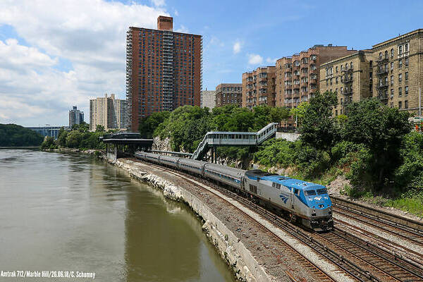GE P32AC-DM