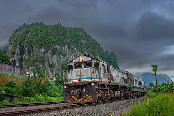 EMD GT18LC-2