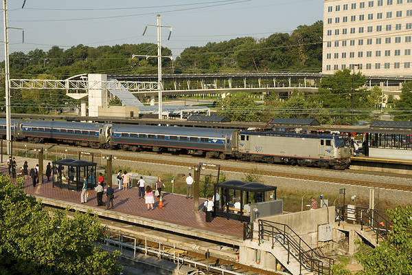 EMD AEM-7
