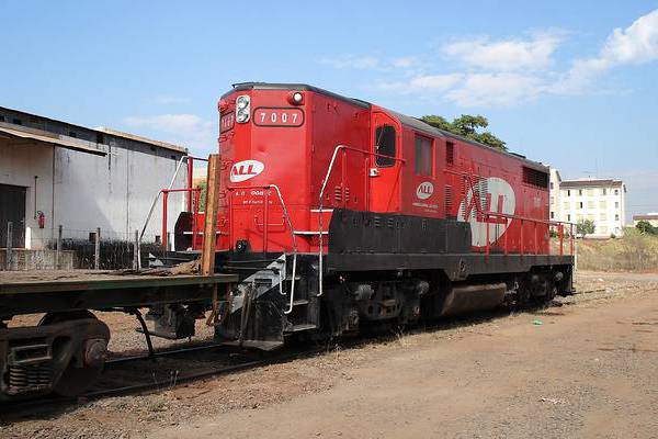 EMD GP18 1600mm