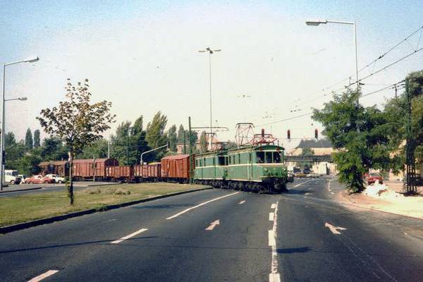 Ganz BHEV L VI