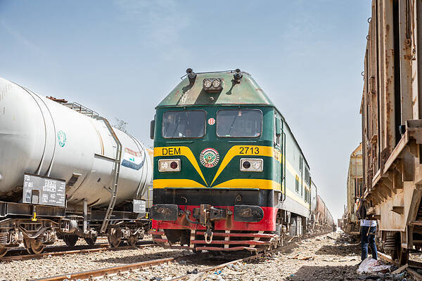 CRRC Dalian DF10FI