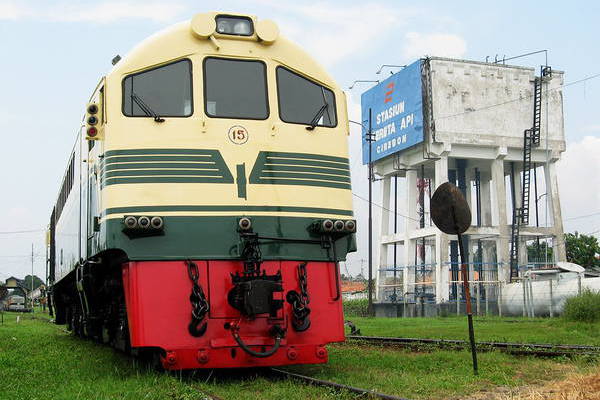 GE UM 106T