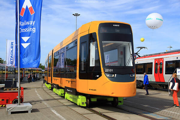 Stadler TINA