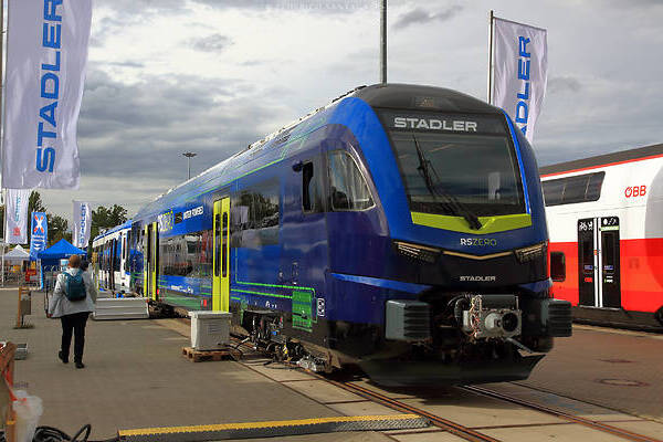 Stadler RS Zero