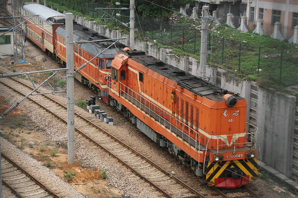 CRRC Ziyang DF12