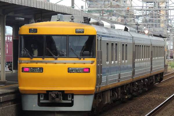 Nippon Sharyo KiYa 95