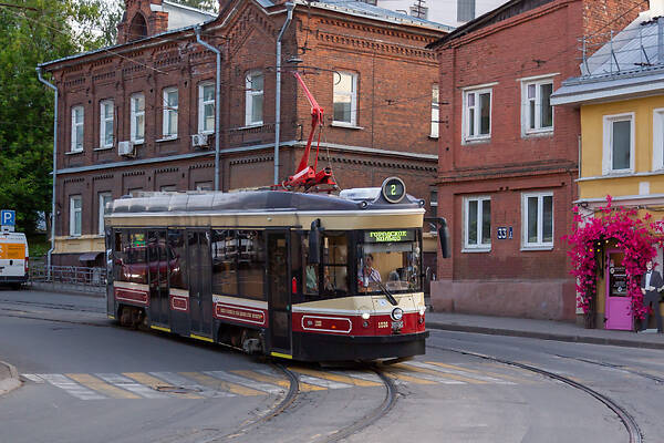 Uraltransmash 71-415R