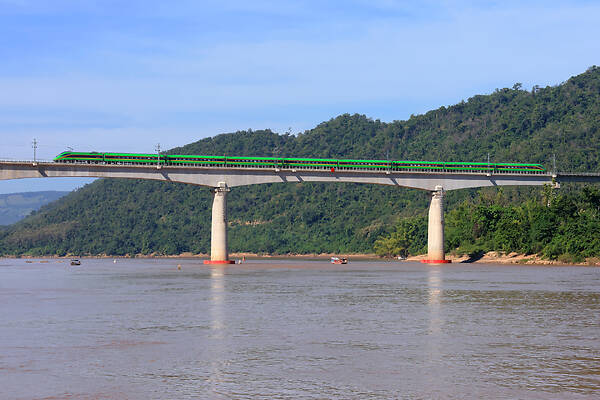 CRRC Dalian CR200J