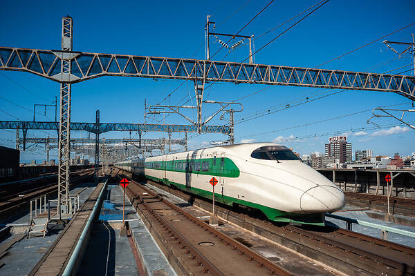 Hitachi E2-1000