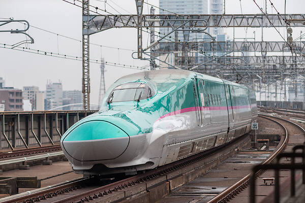 Hitachi E5